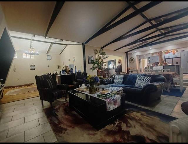 3 BEDROOM HOUSE FOR SALE IN PRETORIA GARDENS